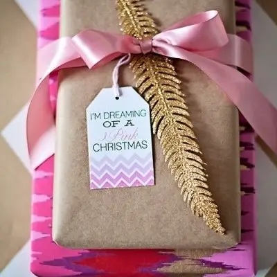 29 Wrapped Gifts to Inspire Your Holiday Gifts ...