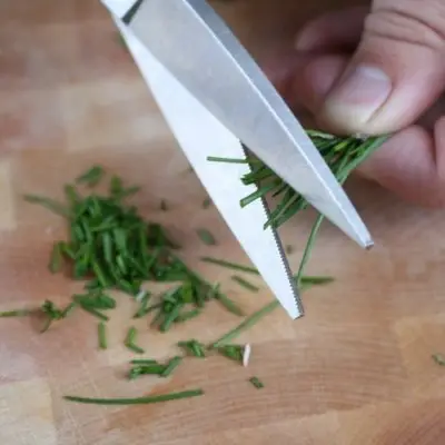 7 Great Uses for Kitchen Shears ...