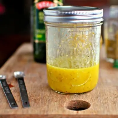 7 Ingredients That Make a Healthy Salad Dressing Recipe ...
