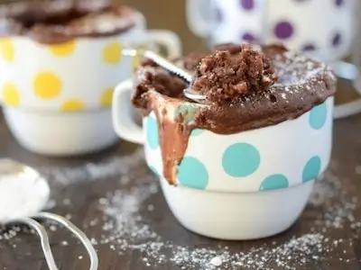 11 Tasty Mug Treats You Can Make in the Microwave ...