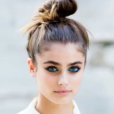 7 Steps to Rock the Perfect Celeb-Inspired Topknot ...