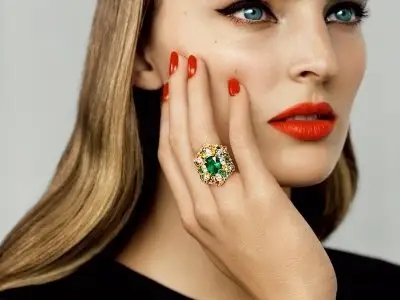 7 Breathtaking and Affordable Emerald Jewelry ...