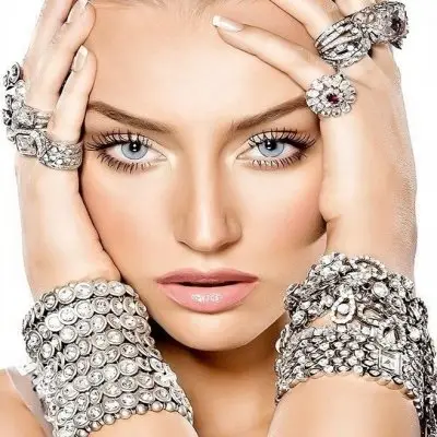 33 Stunning Examples of Diamond Jewelry Youll Love ...