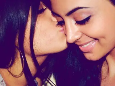7 Ways Lesbian Relationships Are Different ...