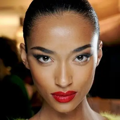 7 Tips for Choosing the Right Shade of Red Lipstick ...