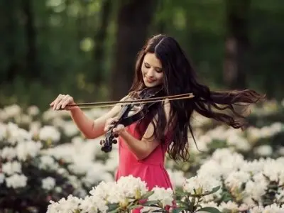 7 Awesome Benefits of Playing the Violin ...