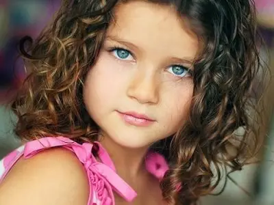 11 Tips for Caring for Curly Haired Kids ...