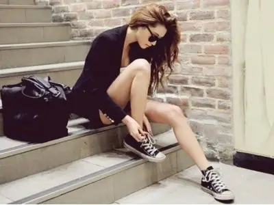 7 Streetstyle Ways to Wear Converse and Rock It ...