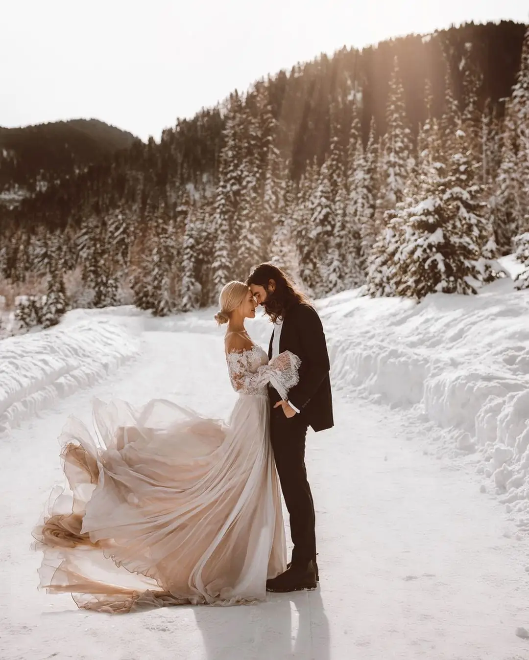 Warm up Your Winter Wedding with These Tasteful Tricks ...