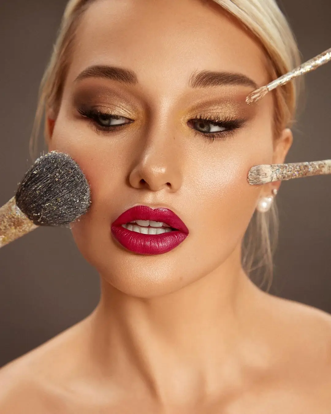 9 Makeup Brushes Every Collection Needs to Go from Humdrum to Hot Damn ...