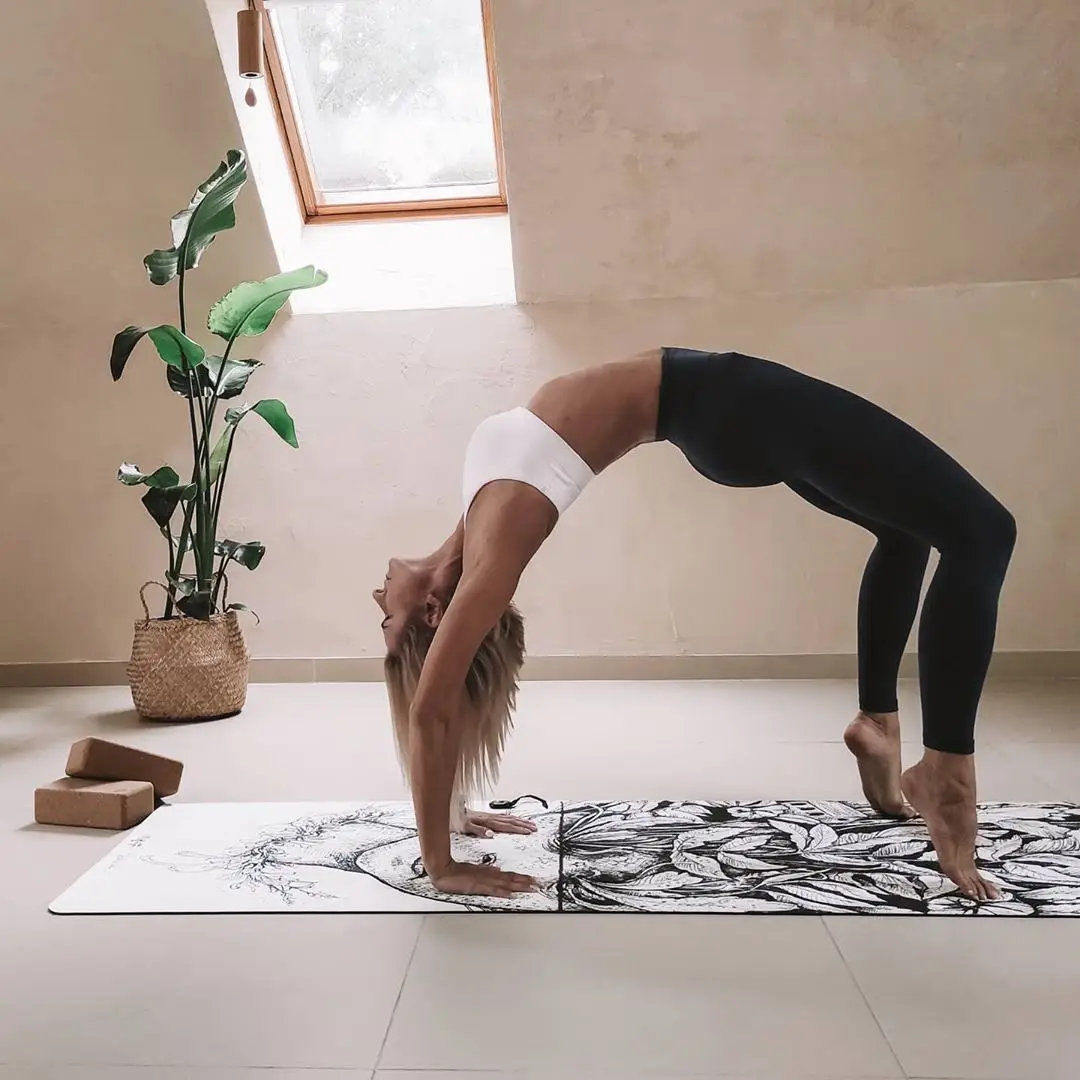 7 Yoga Poses for Women Who Want to Lift and Shape Their Booty ...