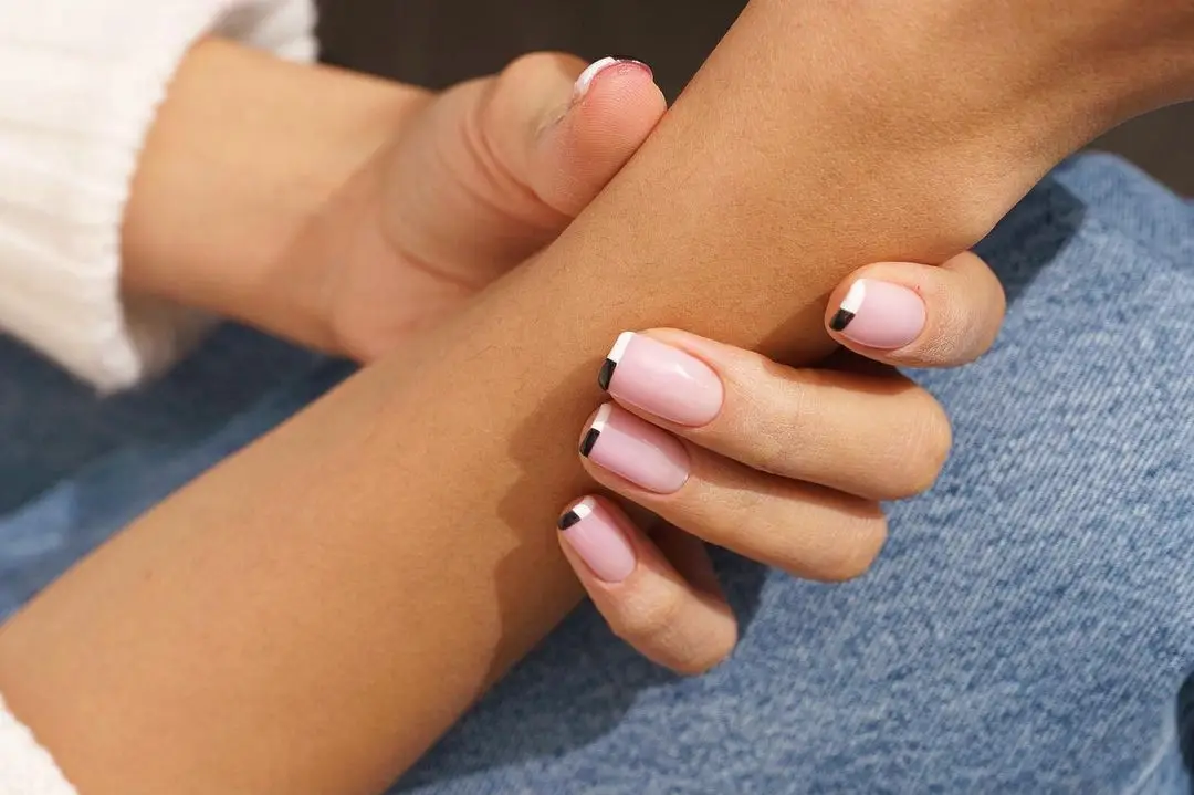 Which Nail Polish Color Fits with Your Zodiac Sign 