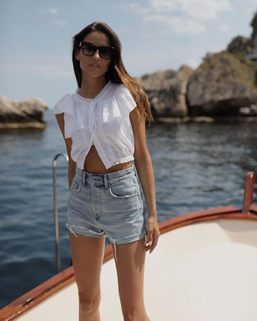 7 Newest Ways to Dress up Denium Cut-Offs  All Fashinistas Must See  ...