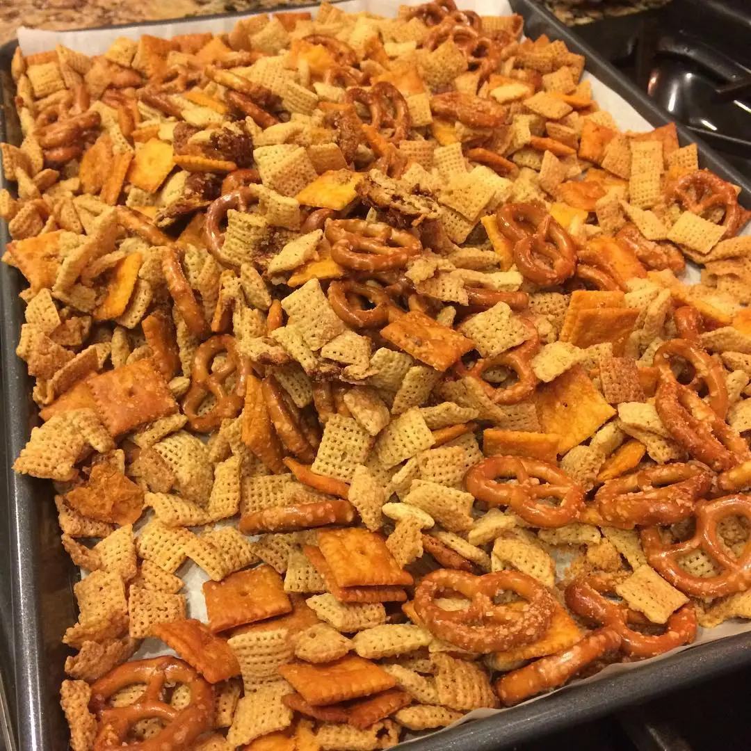 Delicious Cheesy  Ranch Chex Mix  to Make Anytime  ...