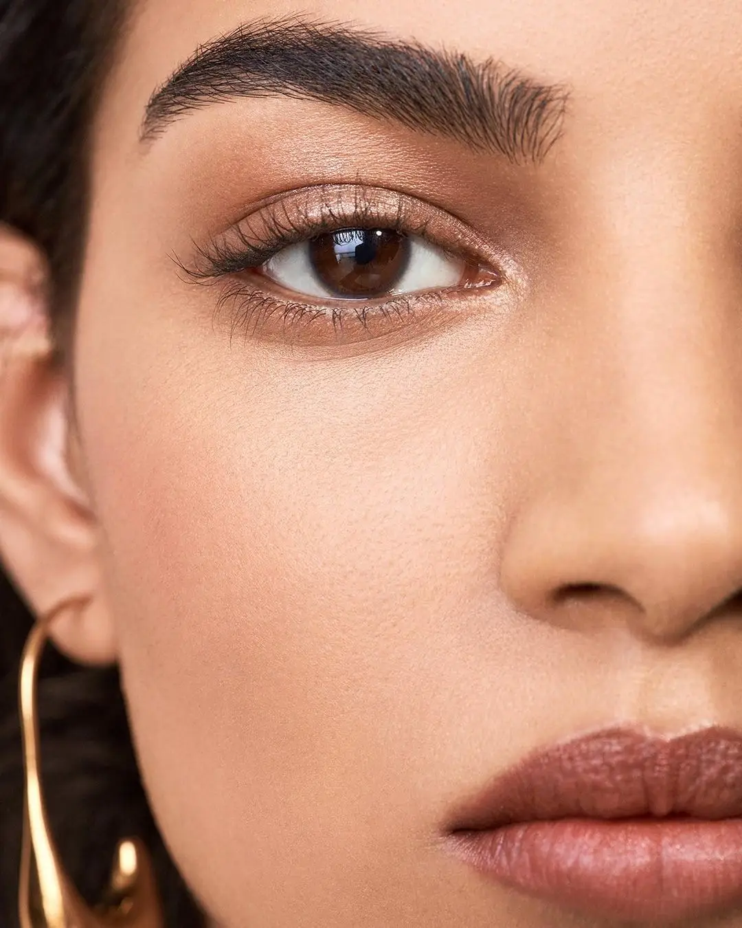 A Beginners Guide to Tweezing Your Brows ...