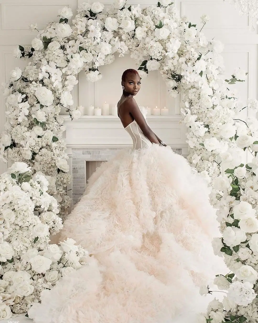 11 Most Gorgeous Backs of Wedding Dresses ...