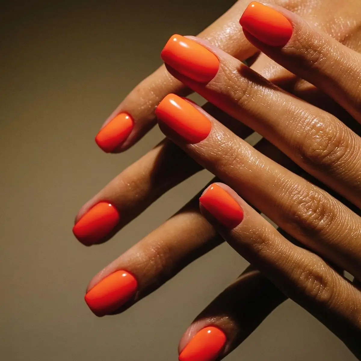 13 Tips for Strong Healthy Nails in Winter ...