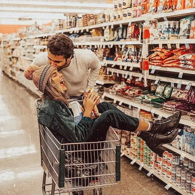 Grocery shopping date