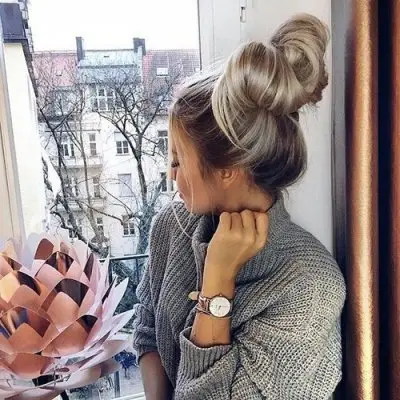Messy Bun Inspo from These 23 Hot Instagram Queens ...