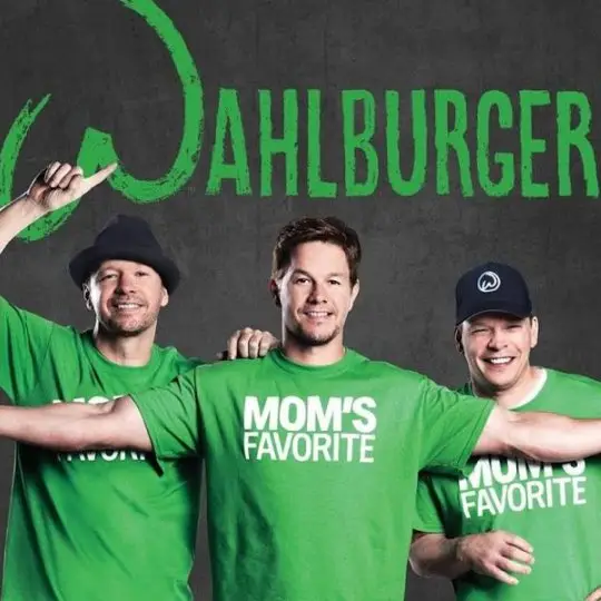 7 Compelling Reasons to Jump on the Wahlburgers Bandwagon ...