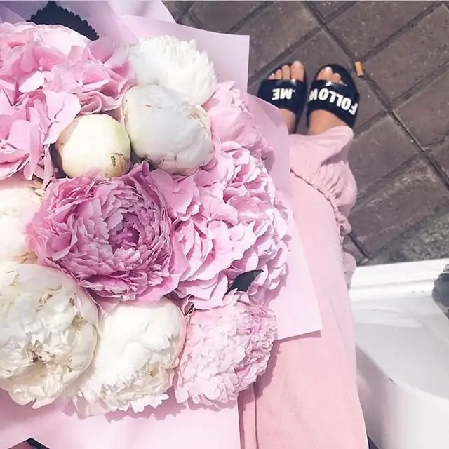 28 of Todays Dreamy  Flowers Inspo for Girls  Looking to Add Something to Their Home  ...