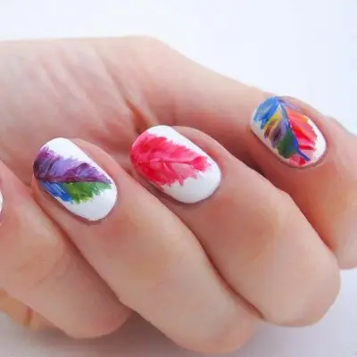 The Fiercest Feather Nail Art Youll Ever See ...