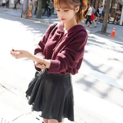 Simple and Chic Mini Skirts Meant for Fall ...