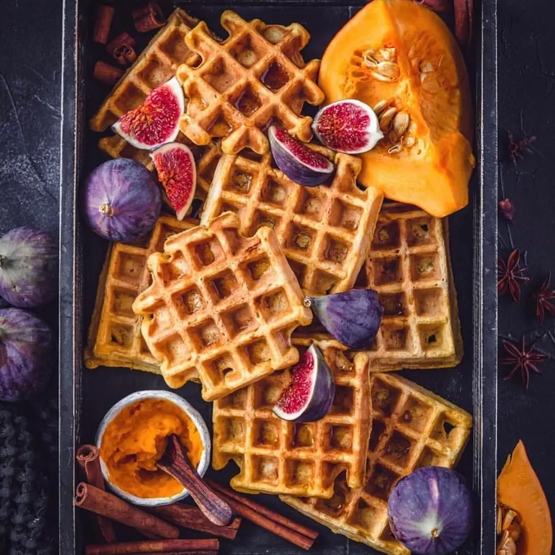 9 Healthy Things to Put on Your Waffles That Taste Amazing ...