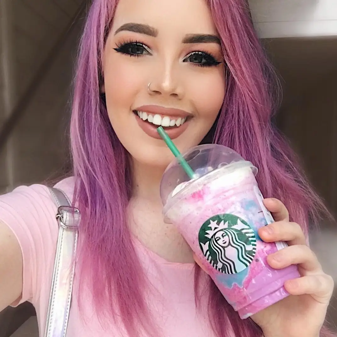 Check out the New Starbucks Unicorn Frappuccino for the Answer to Your Dreams ...