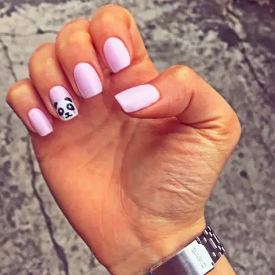 Work-Friendly Nail Art That Your Coworkers Will Flip over ...