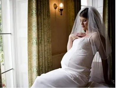 7 Tips for Choosing a Wedding Dress when Youre Pregnant ...