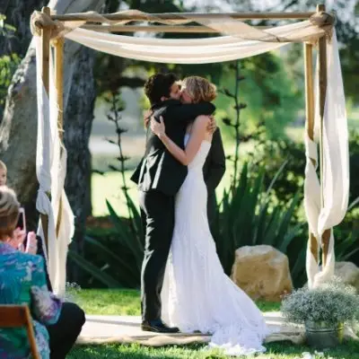 The Day of Your Dreams with a Backyard Wedding ...