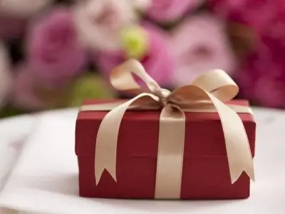 7 Times when You Should Consider Returning Your Wedding Gifts ...
